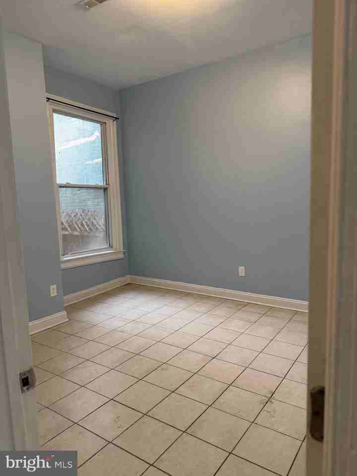 1821 N Capitol St Ne Apt 2 - Photo 6 of 6