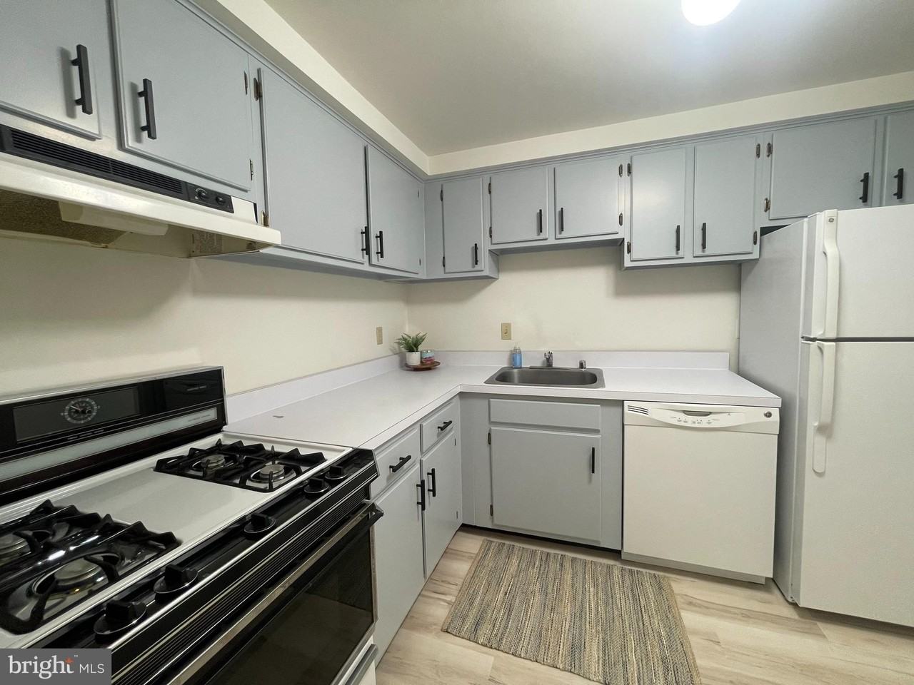 2570 Riva Rd Unit 15c - Photo 7 of 15