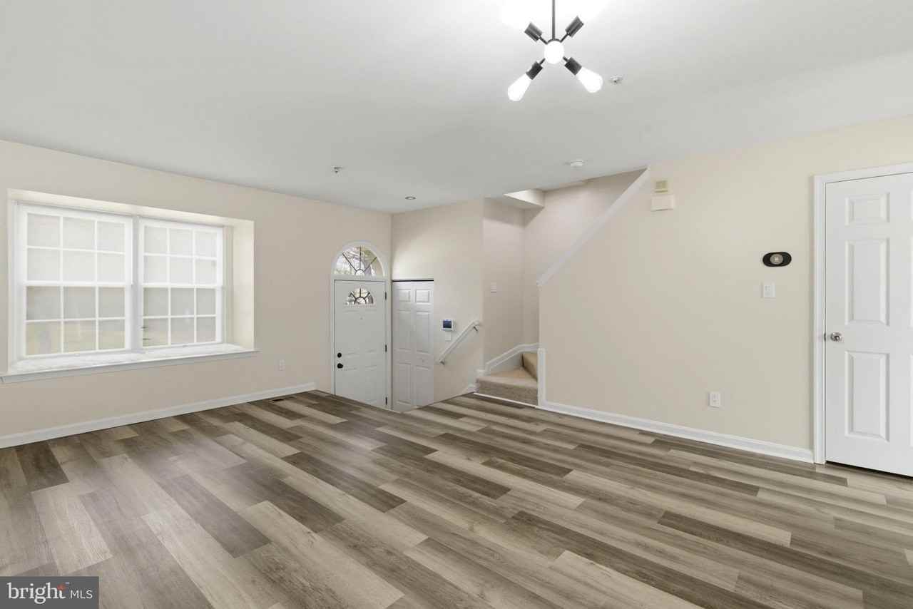 23 Red Jonathan Ct - Photo 2 of 23