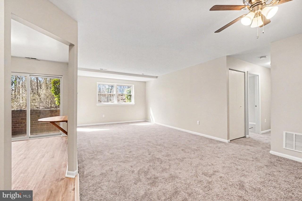 4 Juliet Ln Apt 103 - Photo 4 of 25