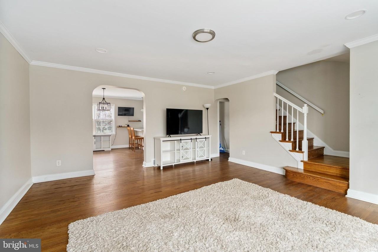 1621 Glen Keith Blvd - Photo 3 of 22