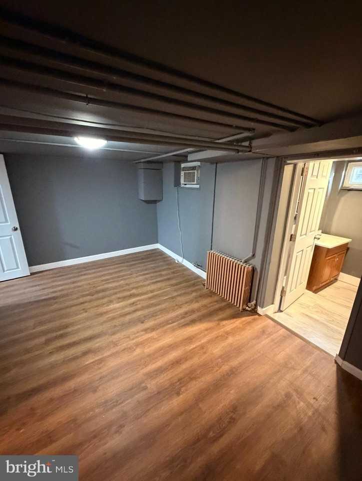 338 Magnolia Ter - Photo 4 of 12