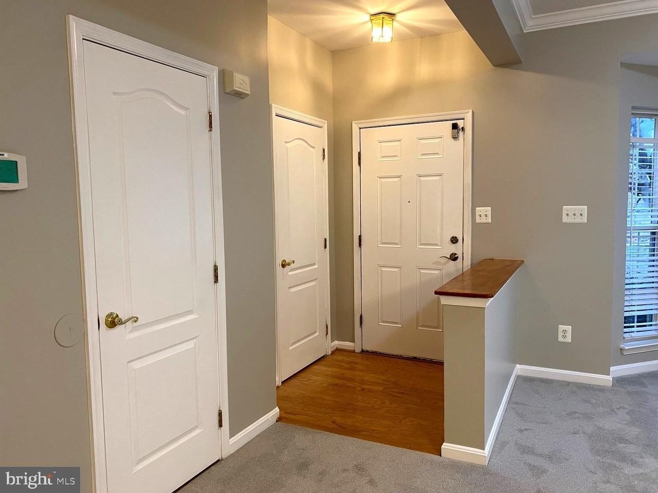 569 Kirkcaldy Way - Photo 2 of 33