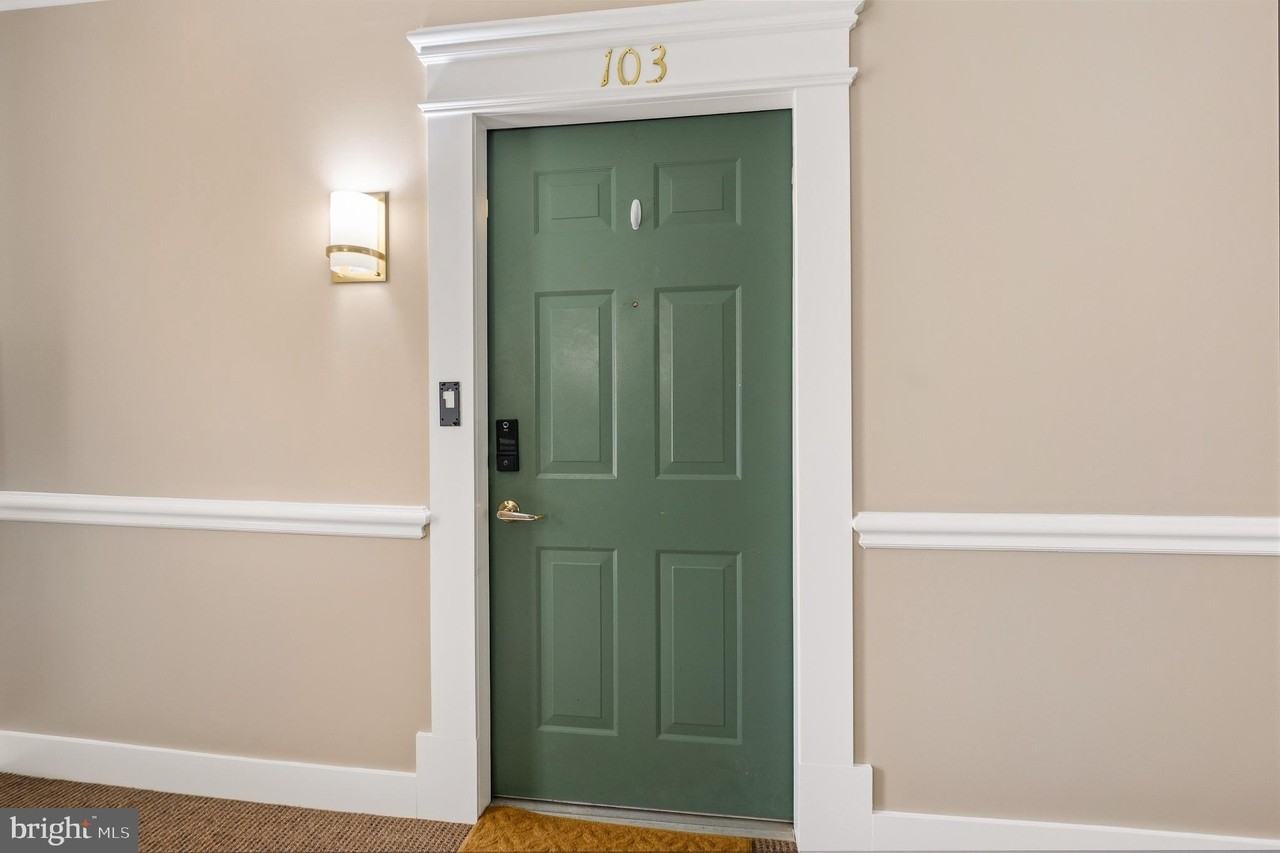 9060 Gracious End Ct #103 - Photo 5 of 40