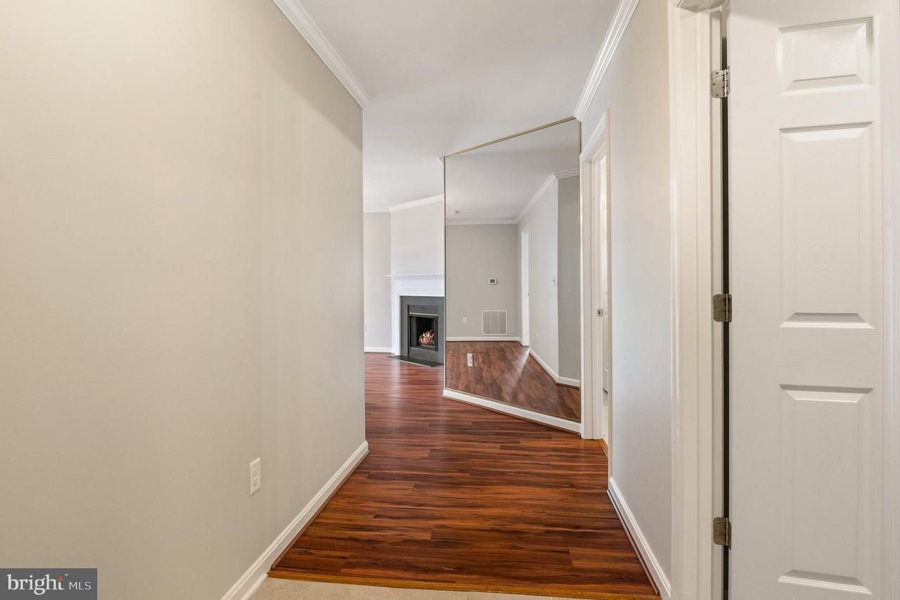 9060 Gracious End Ct #103 - Photo 7 of 40