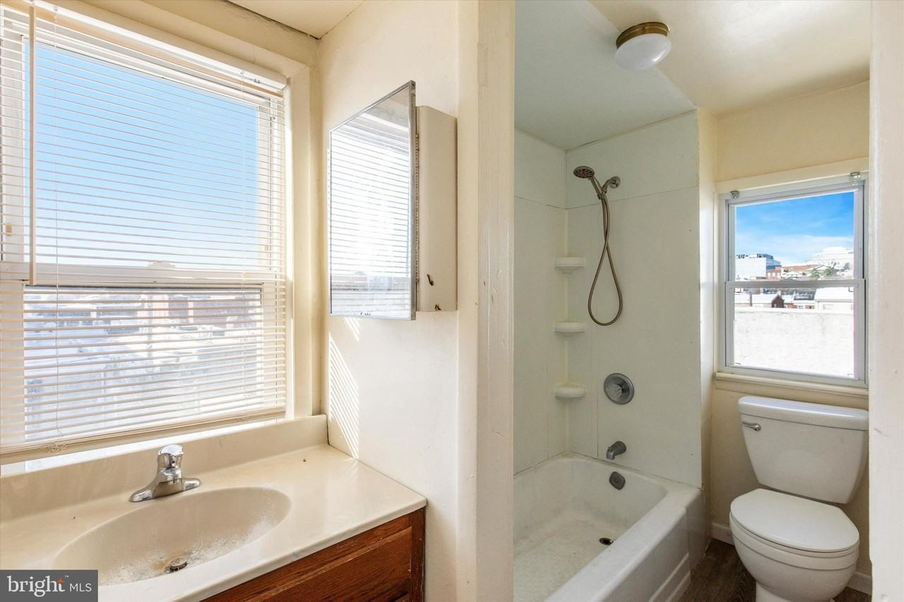 326 E Airy St Apt 3 - Photo 6 of 10