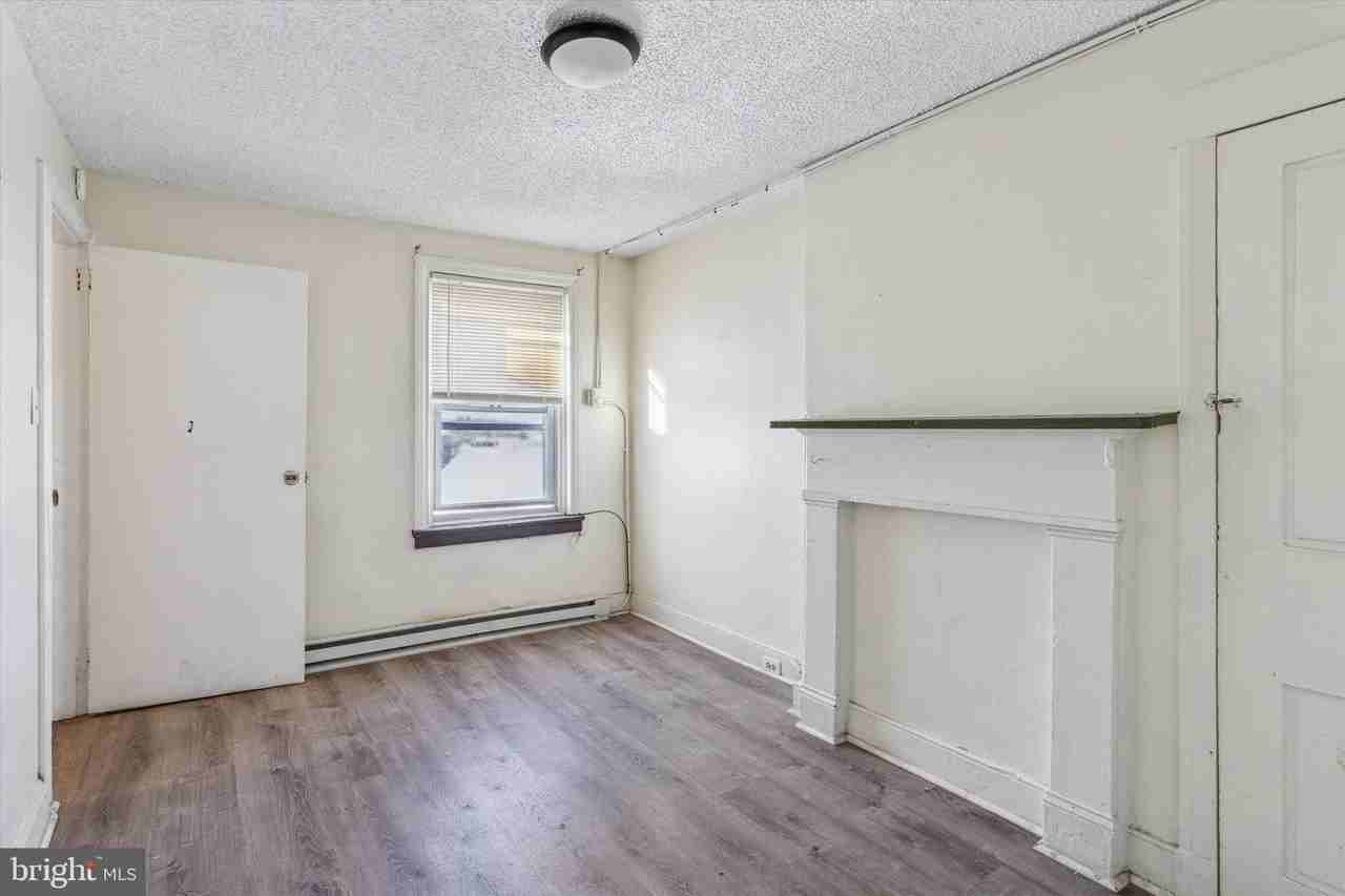 326 E Airy St Apt 3 - Photo 7 of 10