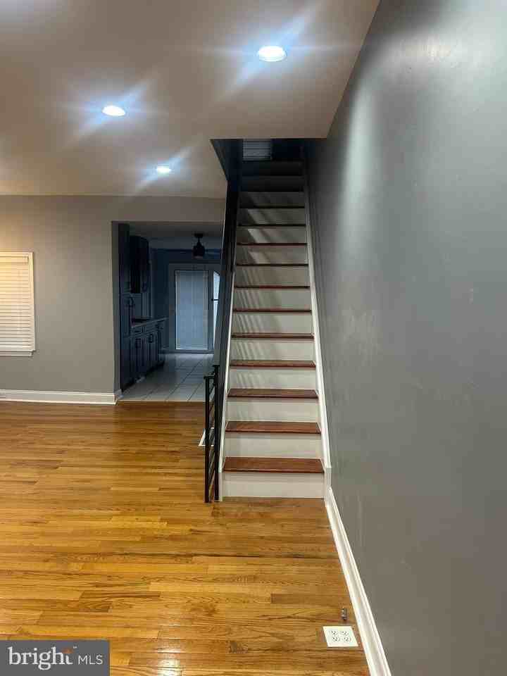 2417 S Rosewood St - Photo 6 of 37