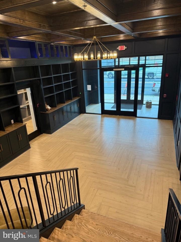 581 Jamestown St - Photo 7 of 24