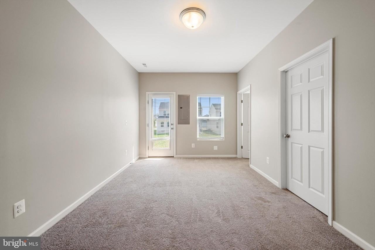 303 Starry Way Dr - Photo 5 of 22