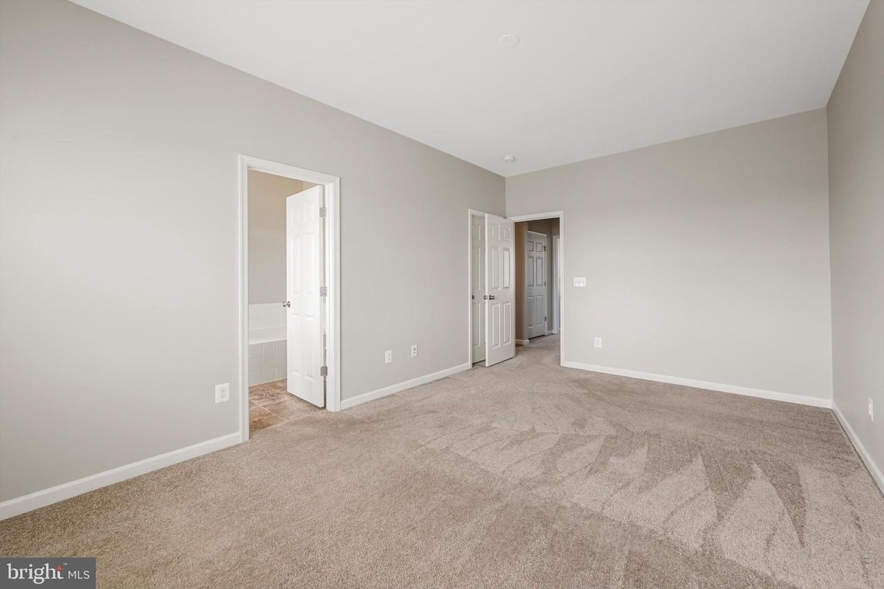 303 Starry Way Dr - Photo 6 of 22