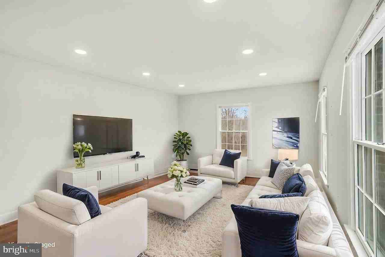 98 Deacon Rd - Photo 6 of 50