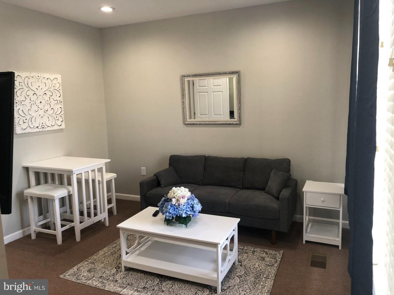 304 S Braddock St - Photo 3 of 18