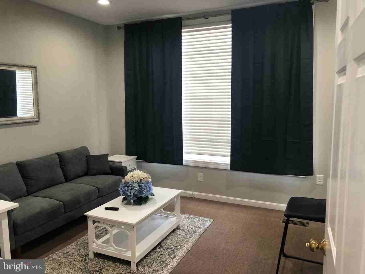 304 S Braddock St - Photo 5 of 18