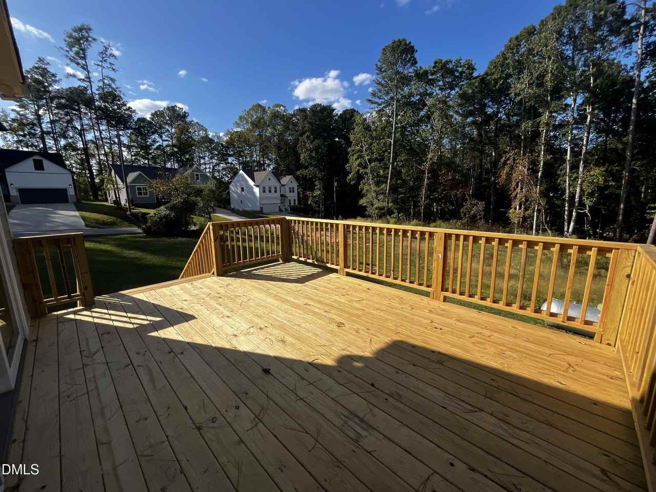 101 Wyoming Dr - Photo 5 of 27