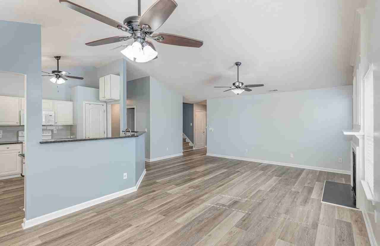 9212 Erinsbrook Dr - Photo 6 of 27