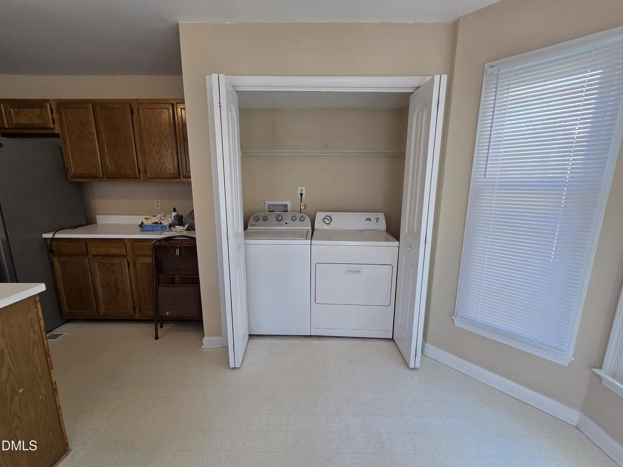 5709 Edgebury Rd - Photo 6 of 15