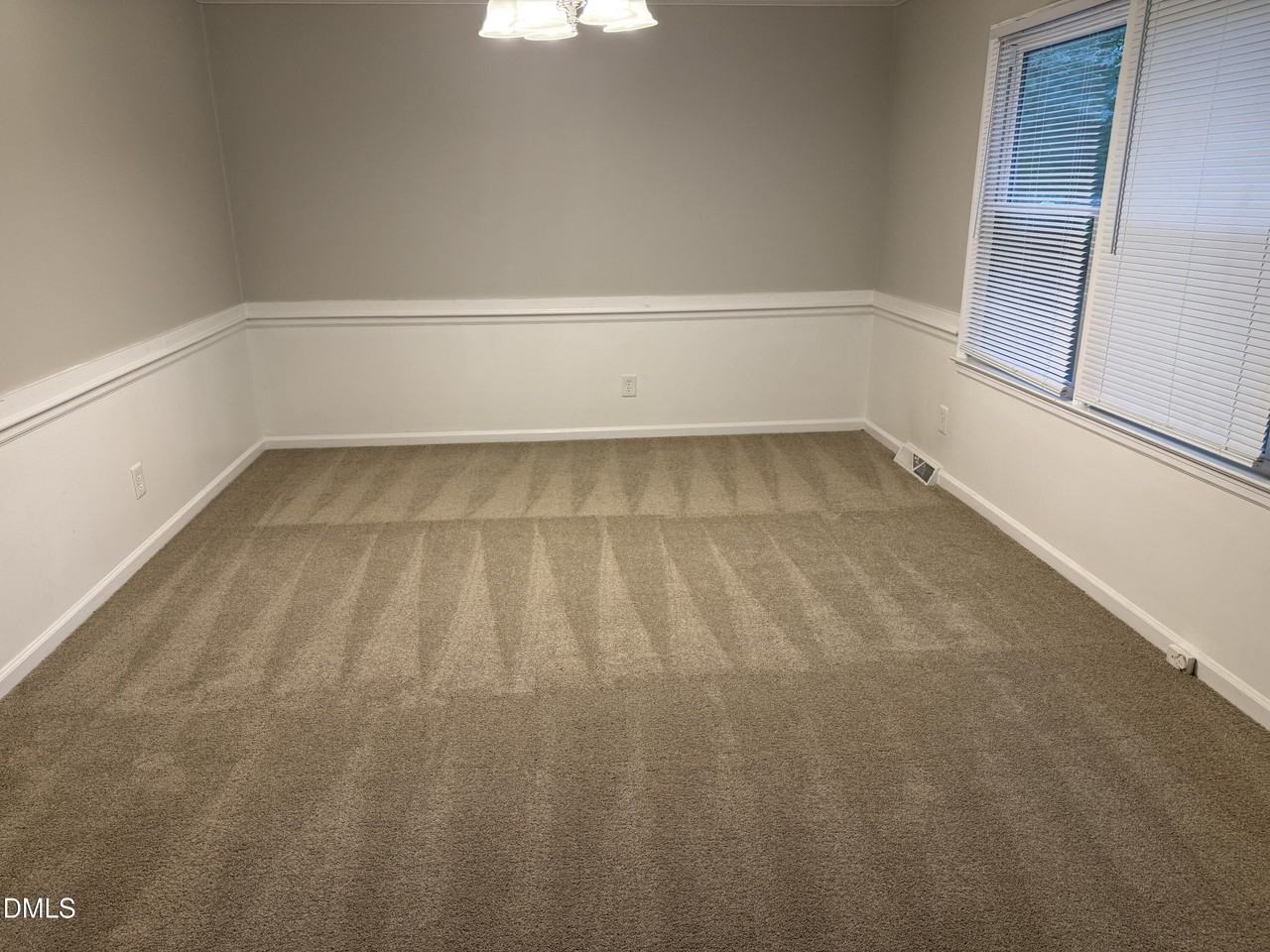 4007 Yadkin Dr - Photo 7 of 10