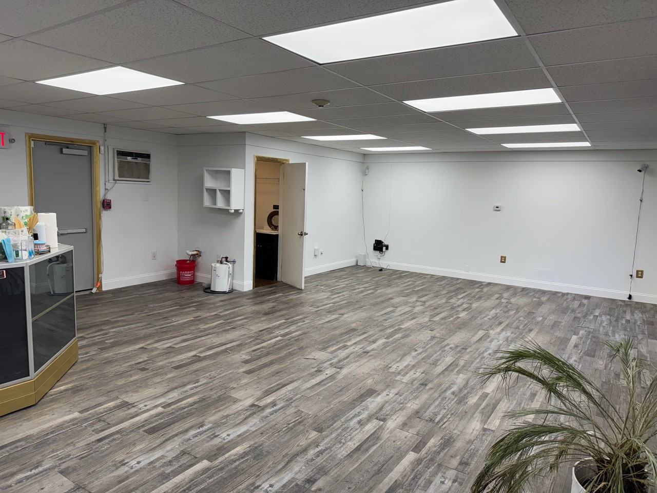 893 Warwick Ave #2 - Photo 3 of 9