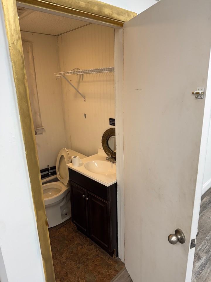 893 Warwick Ave #2 - Photo 5 of 9