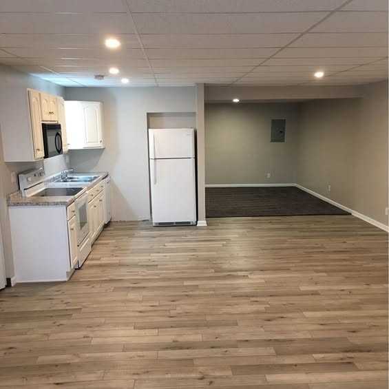 123 1/2 Commercial St #3 - Photo 2 of 8