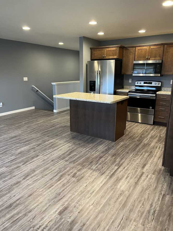 1622 3rd St Nw #1622 - Photo 5 of 9