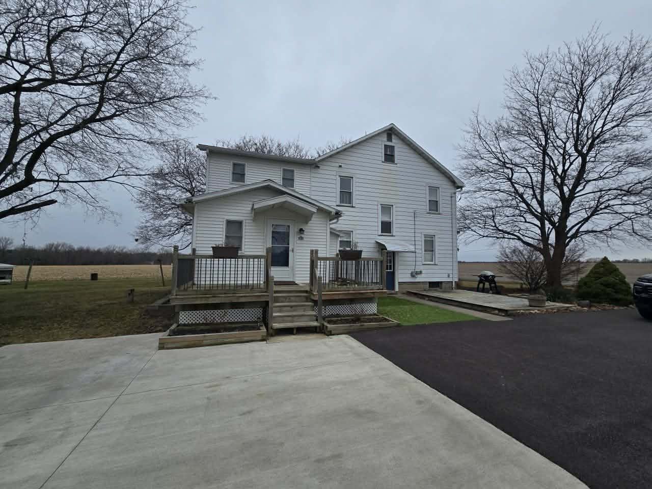 1084 Yale Farm Rd #1 - Photo 2 of 35