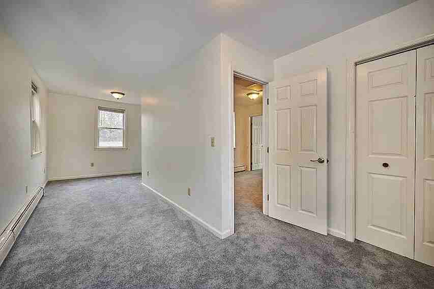 240 State St #1 - Photo 4 of 7