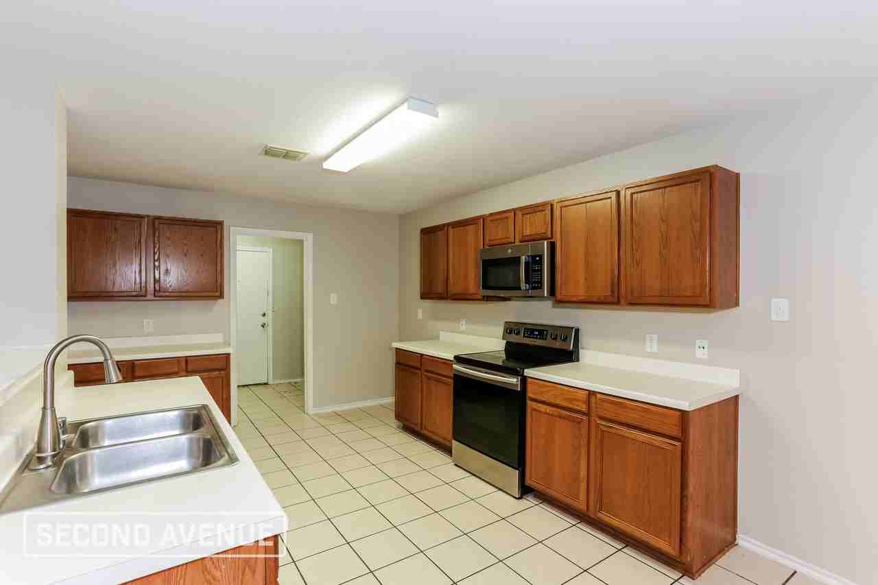 12956 Vassar Dr - Photo 6 of 30