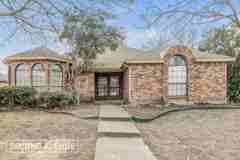 8802 Briarwood Dr - Photo 1 of 1