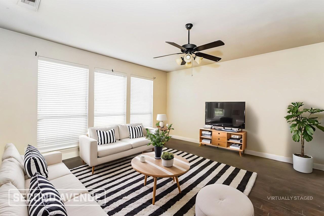 401 Bamborough Dr - Photo 2 of 28