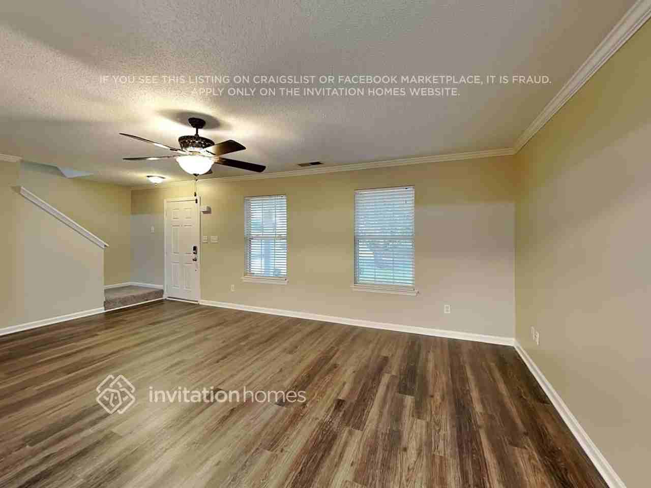 10640 Greatford Ct - Photo 4 of 20