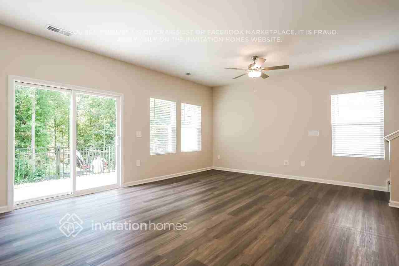 1166 Greenville Way - Photo 5 of 20