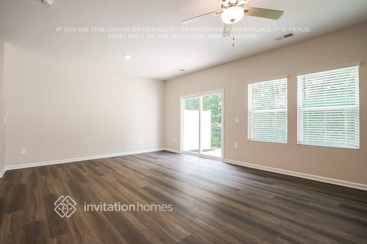 1166 Greenville Way - Photo 6 of 20