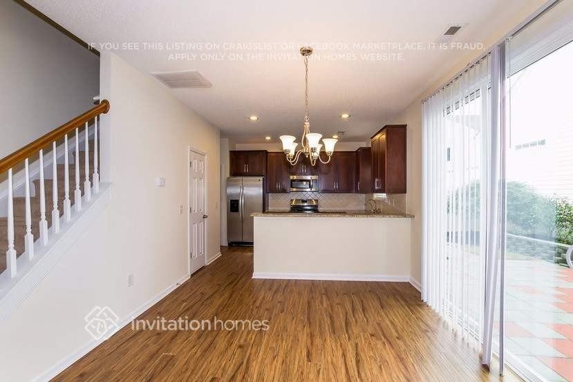 9220 Meadowmont View Dr - Photo 5 of 24