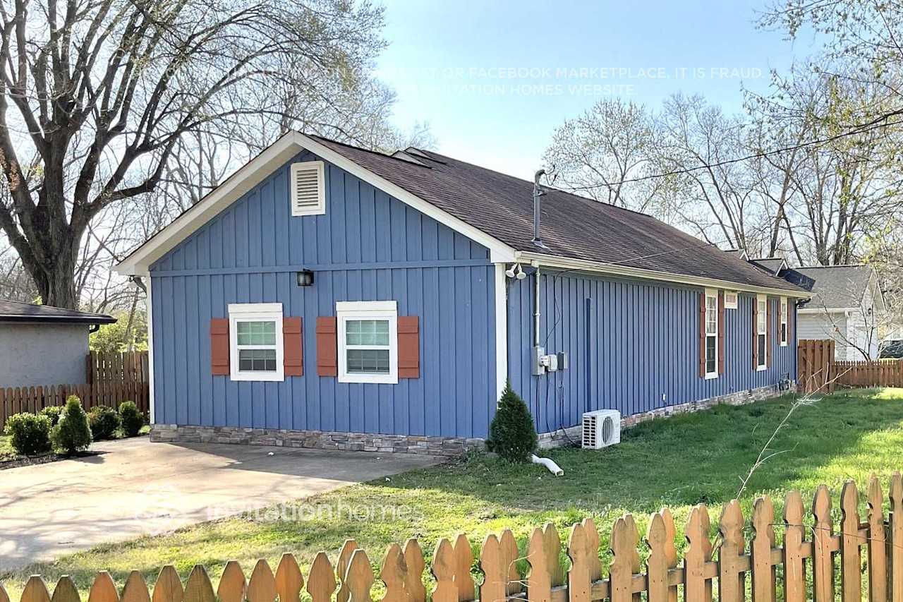 609 Eastview Cir - Photo 2 of 16