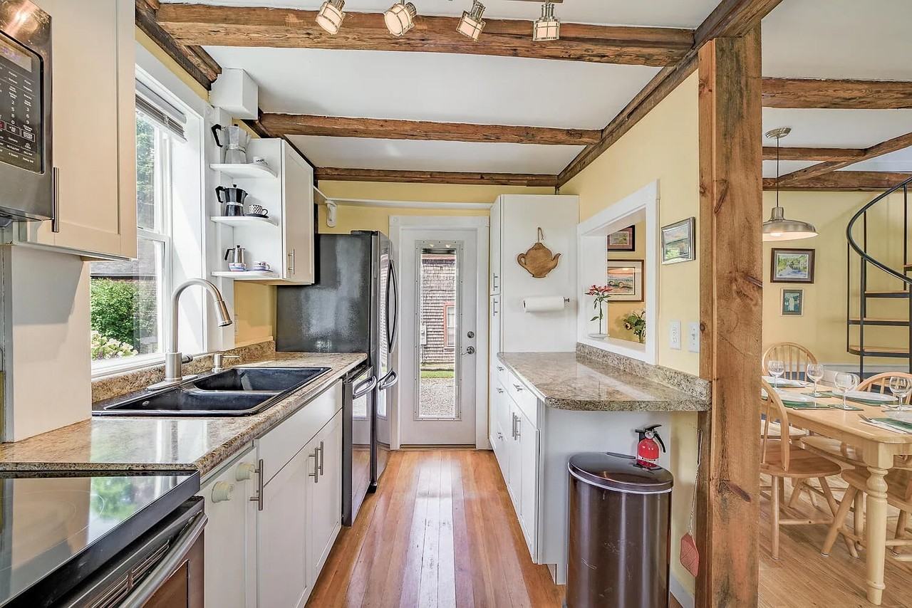 26 State St #2 - Photo 3 of 10