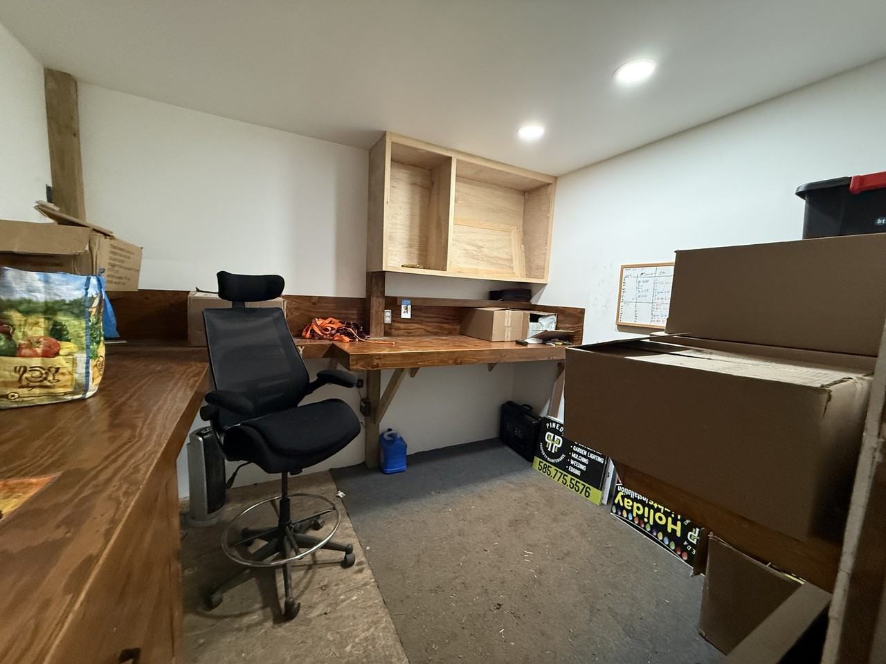 21 Birchwood Dr #1 - Photo 3 of 9