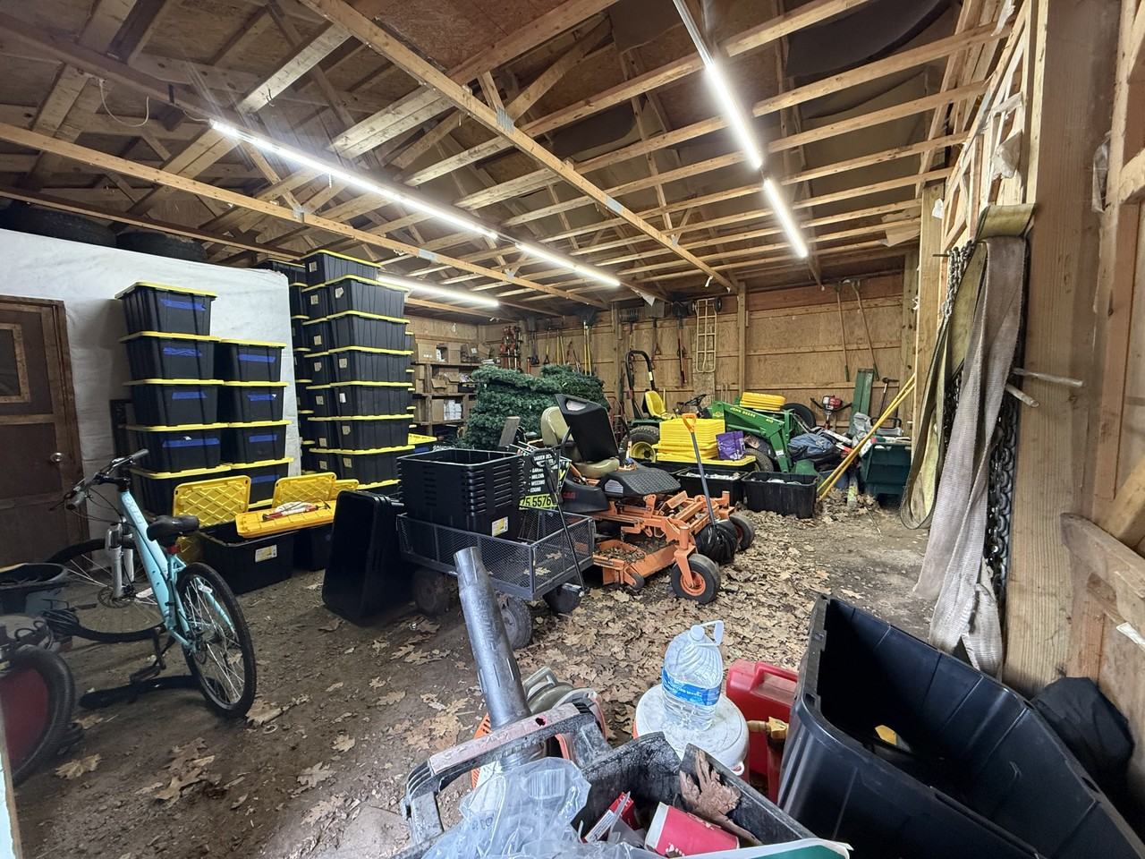 21 Birchwood Dr #1 - Photo 5 of 9