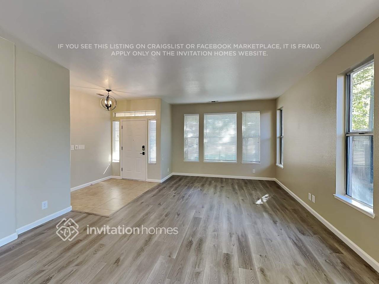 869 Lariat Loop - Photo 3 of 16