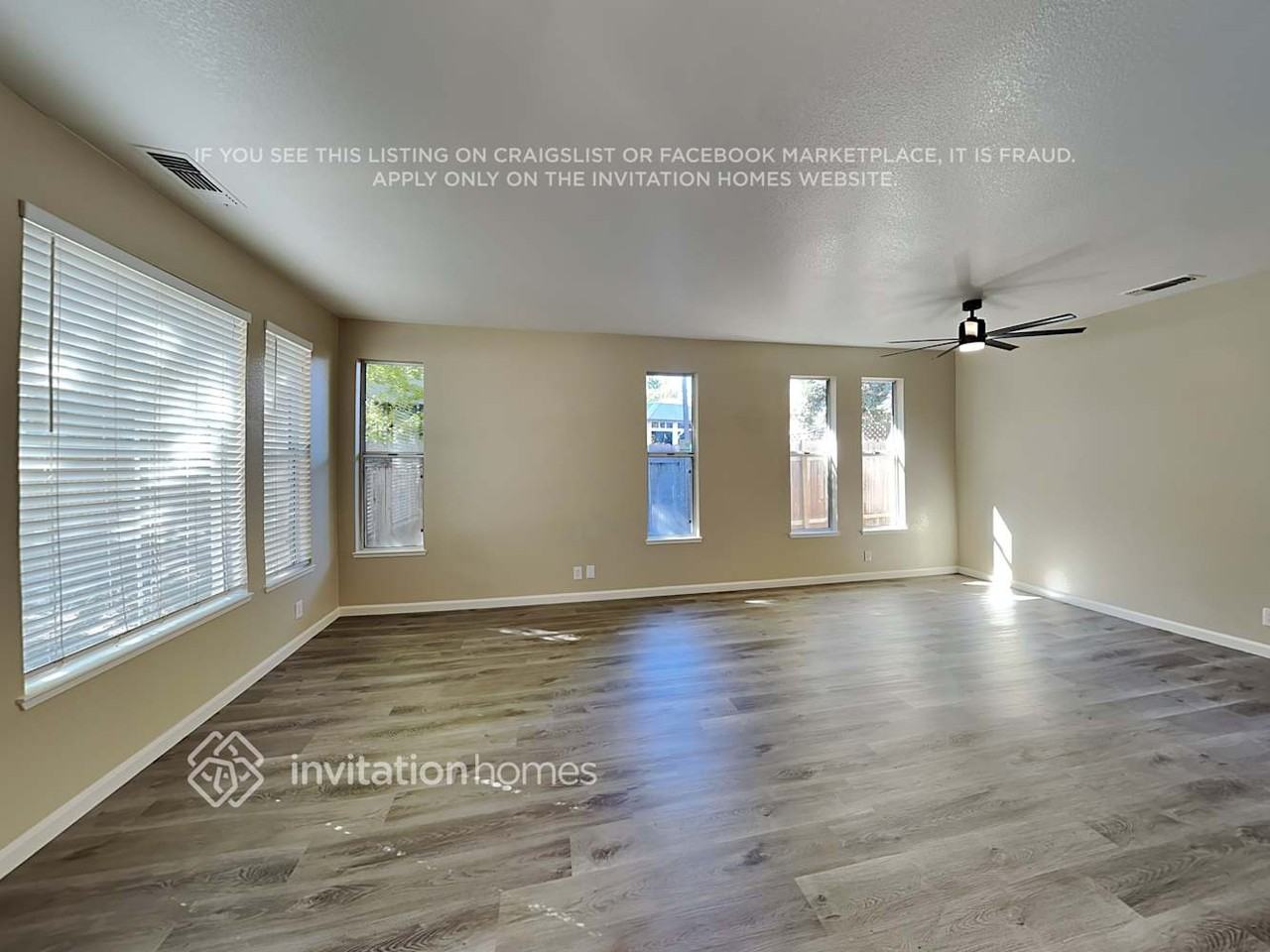 869 Lariat Loop - Photo 4 of 16