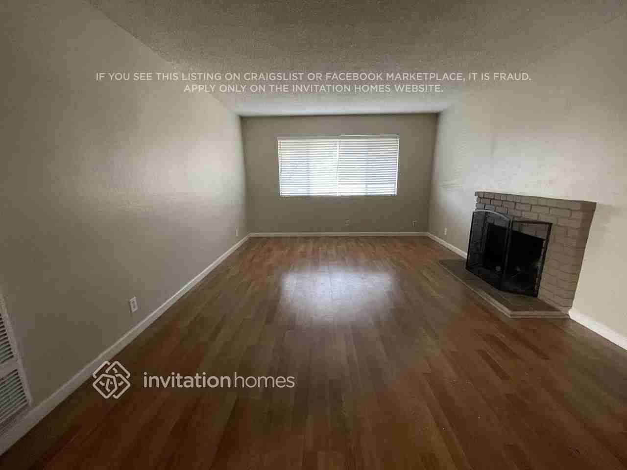 242 College Ave - Photo 6 of 13