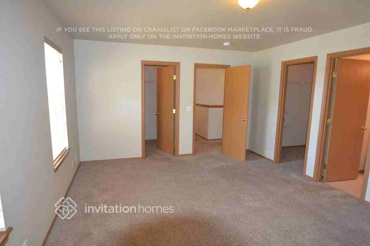 206 Lane Blvd Ne - Photo 4 of 8