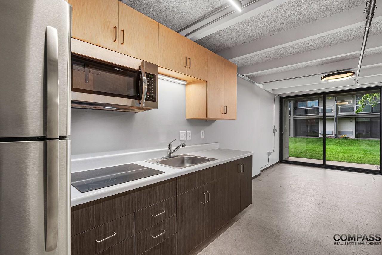 The Howard Apartments - Photo 2 of 50