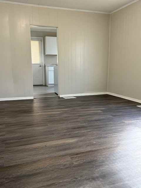 1933 Cordova Ave #1 - Photo 7 of 21