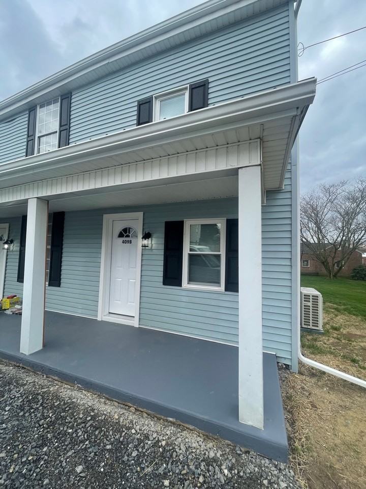 409 Market St #C - Photo 2 of 4