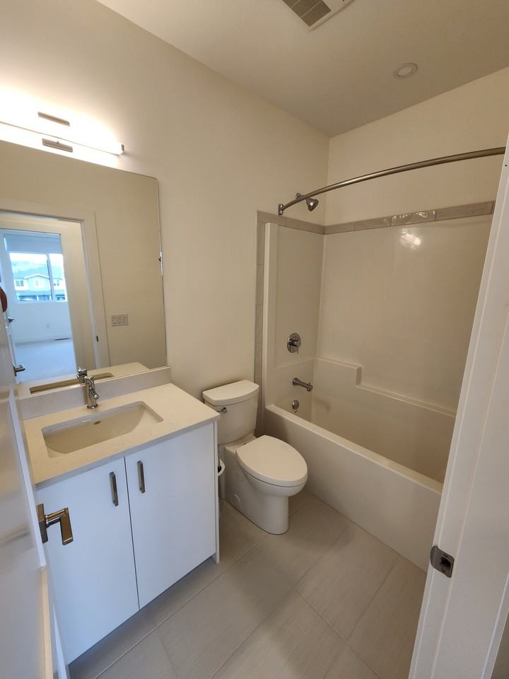 1225 Findlay Rd #1 - Photo 3 of 11