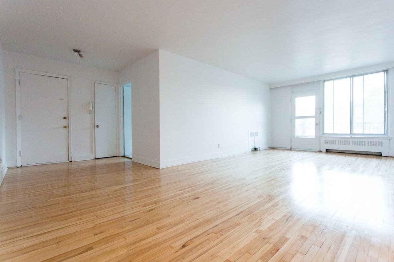 6001 Ch De La Côte-Saint-Luc — photo 1