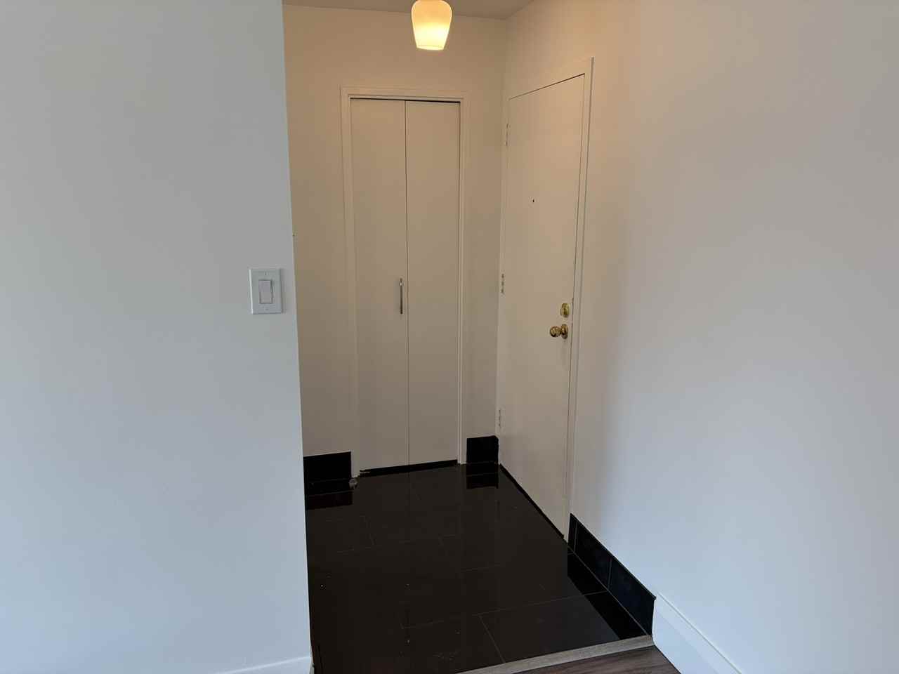 1835 Bloor Street #306 - Photo 5 of 10