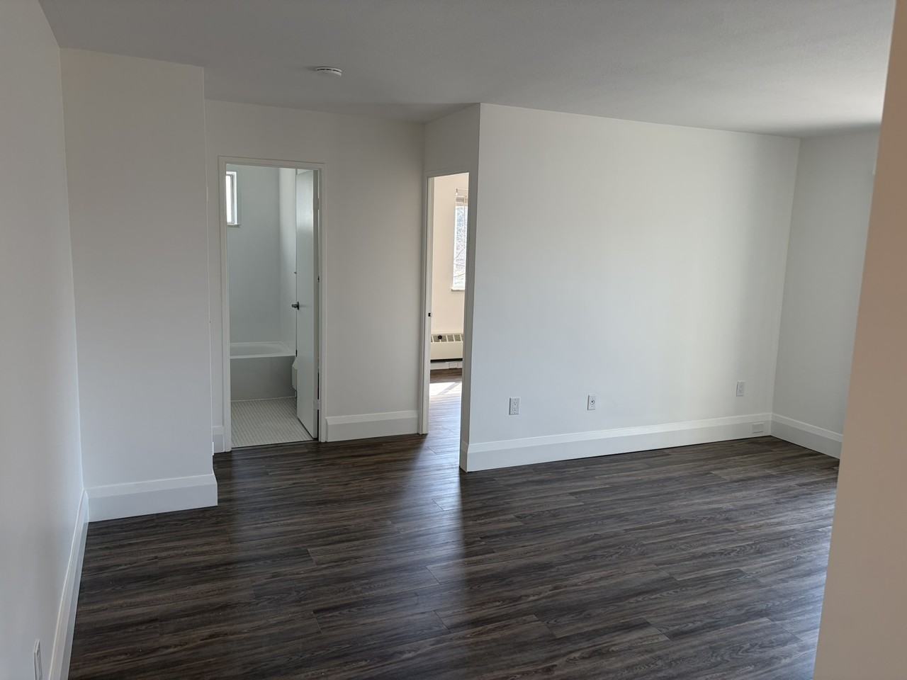 1835 Bloor Street #306 - Photo 6 of 10